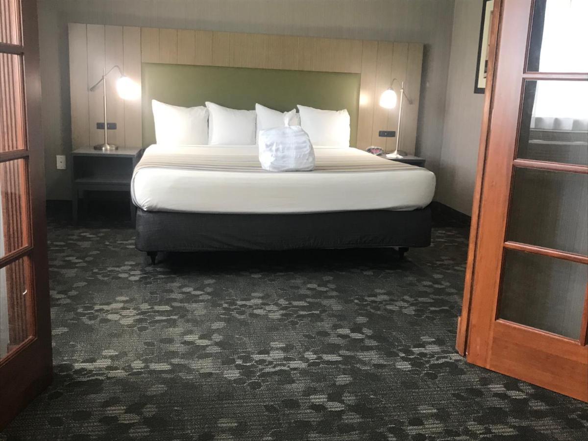 Country Inn & Suites By Radisson, Delta Park North Portland Bagian luar foto